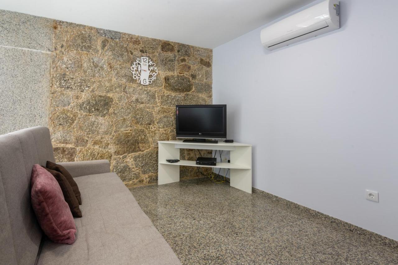 Aldeamento Casas Do Alto Do Vez Apartman Balouta Kültér fotó